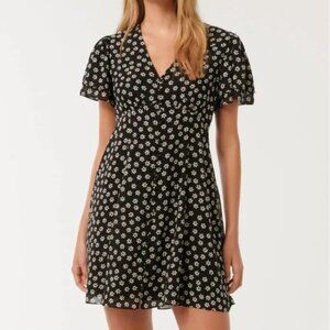 Ever New Black and White Floral Pattern Skater Mini Dress Size 4